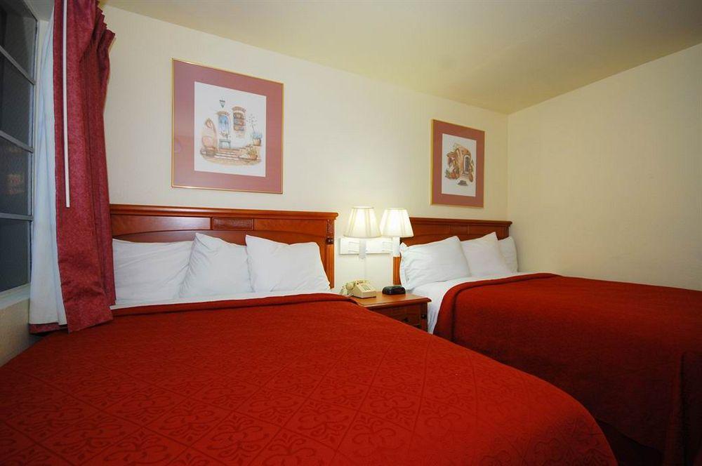 Quality Inn And Suites Mesa Zewnętrze zdjęcie